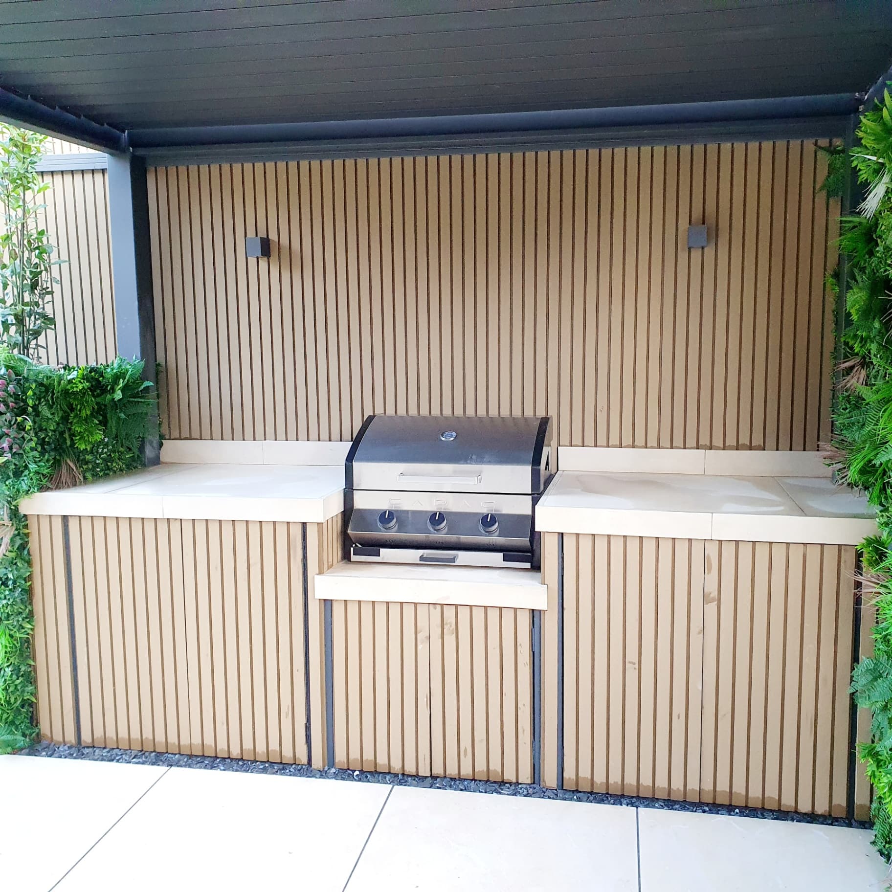 Outdoor kitchen paving area Sheffield
